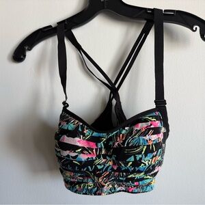 Victoria Secret VSX Sports Bra Size 34B